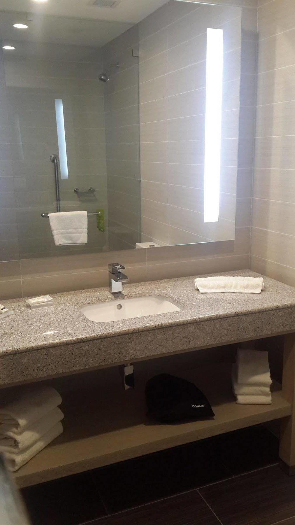 Hilton Garden Barranquilla Hotel